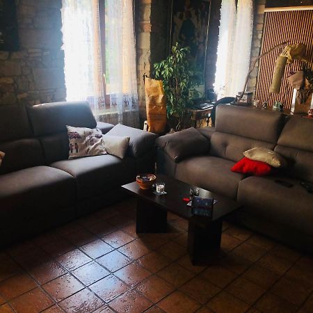 Apartamento Habitació polivalent al centre de Manresa Exterior foto